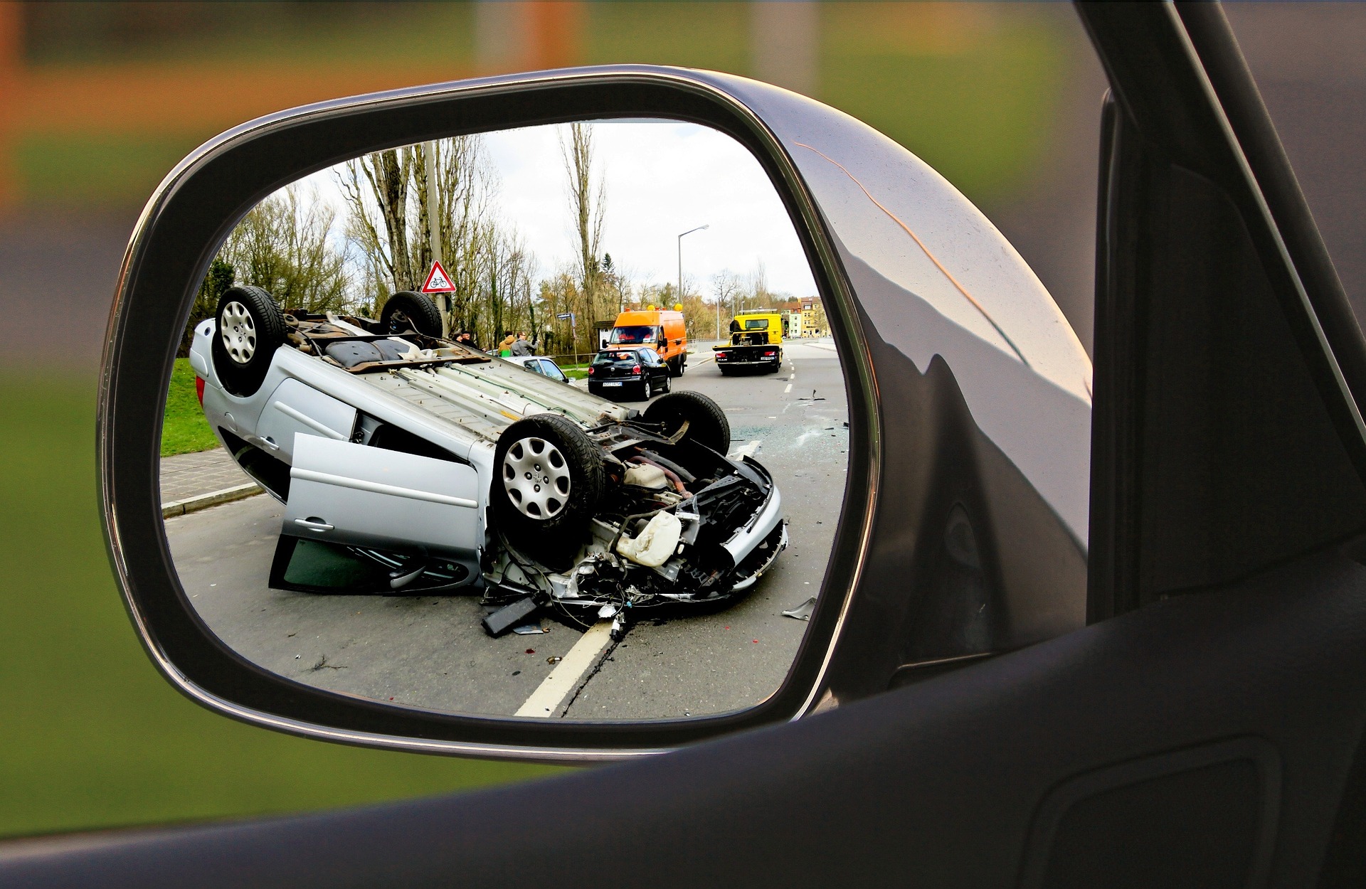高齢ドライバーの安全運転: 自主返納の重要性と支援制度
