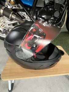 【開封レビュー】Kabuto RYUKI フラットブラック｜質感・機能・被り心地を徹底チェック！